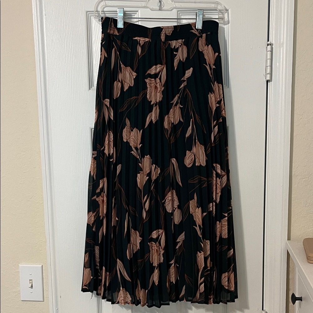 A New Day Dark Green Mauve Floral A-Line Skirt